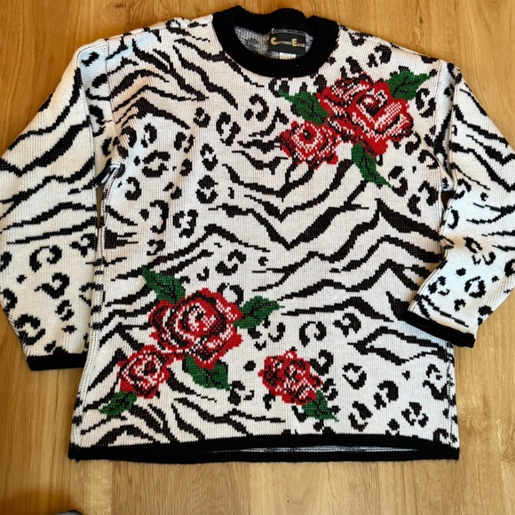 Sweaters - Vintage Animal Print Floral Sweater